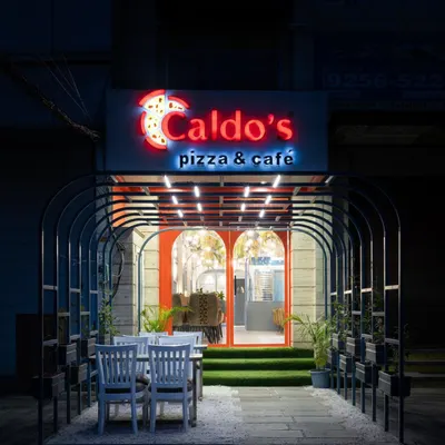 Caldo's Cafe & Lounge restaurant