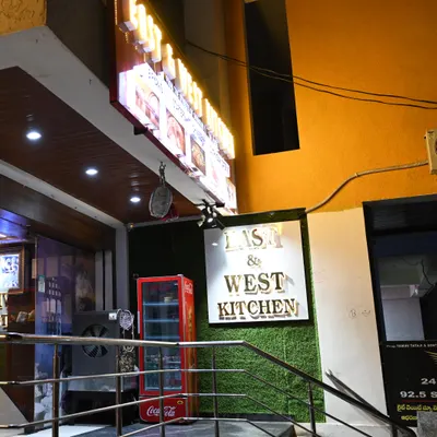 East & West Kitchen (KPHB) restaurant, photo: East & West Kitchen (KPHB) (業主)