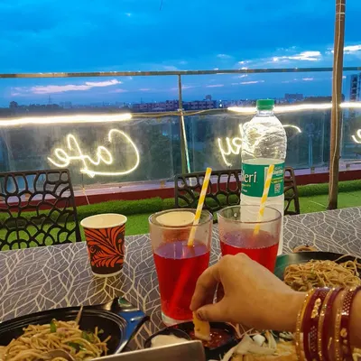 CHARLIE SKY CAFE restaurant