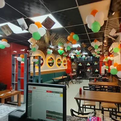 Pizza Piet Narela restaurant