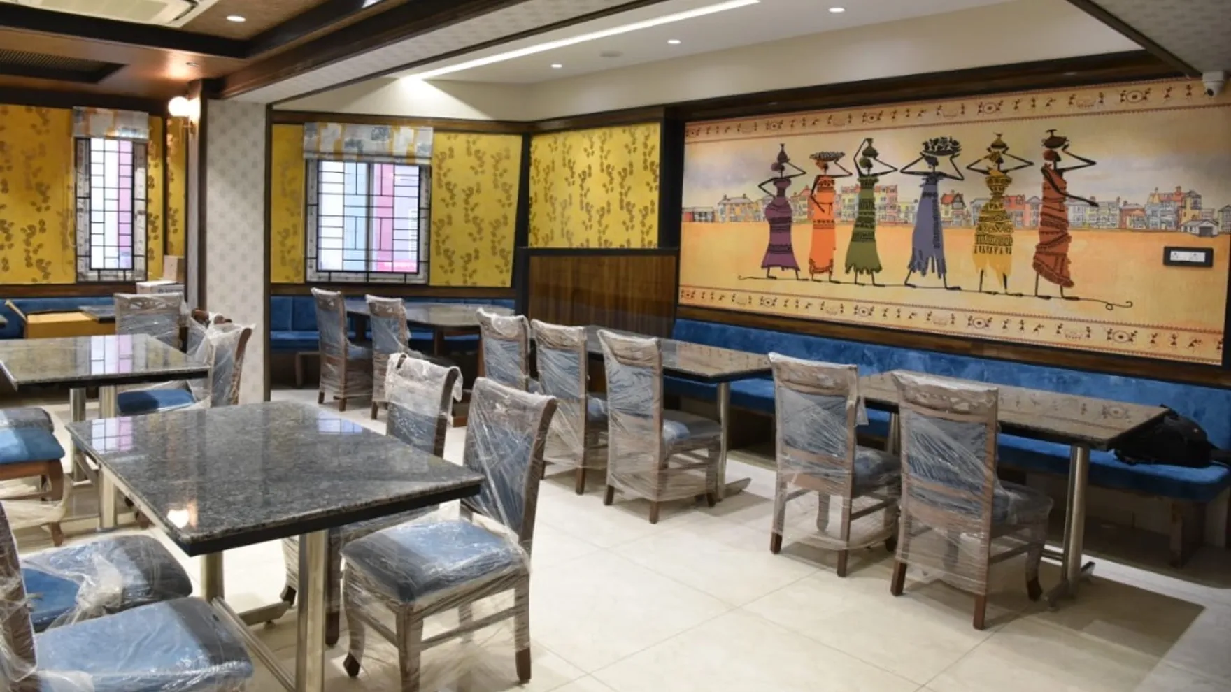 Atithi veg restaurant in Solapur