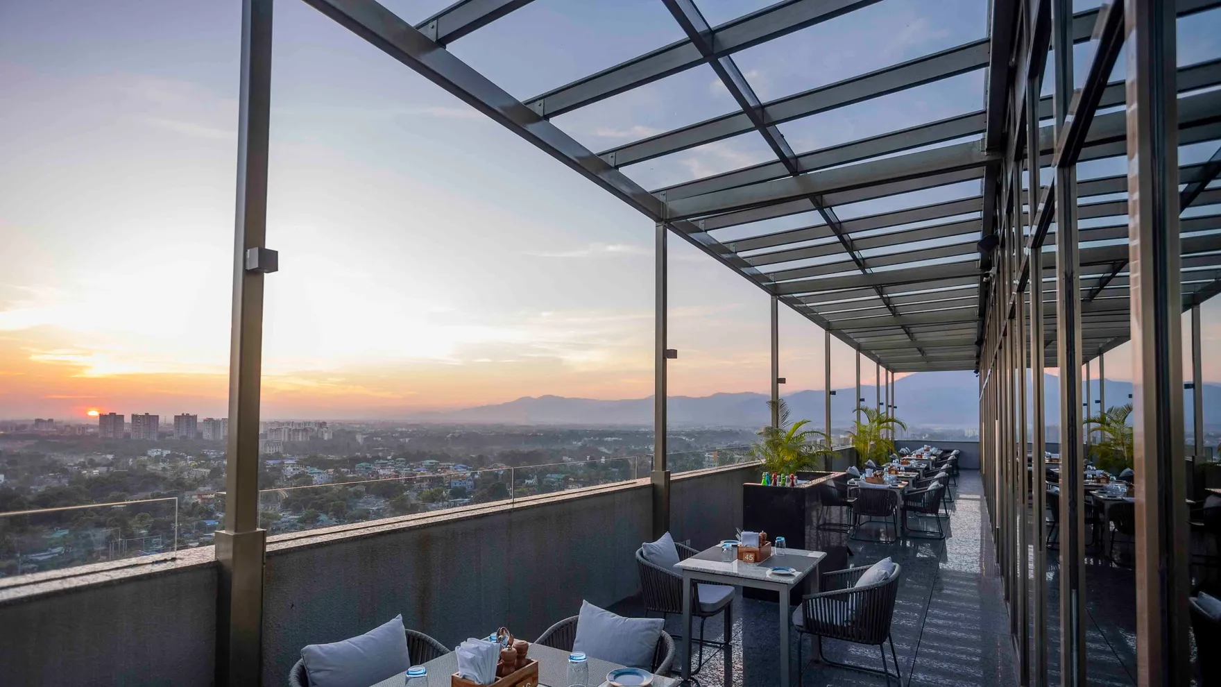 Cinnamon Terrace restaurant in Siliguri