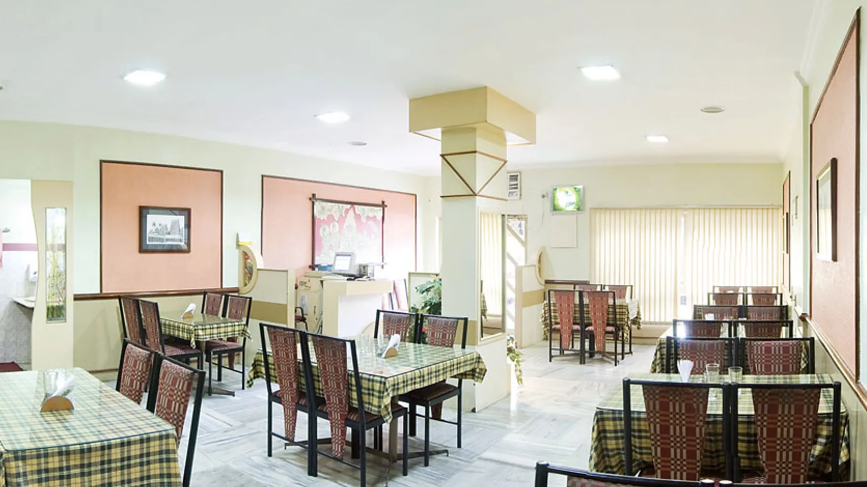 Amirtham - Veg Restaurant In Trichy restaurant in Tiruchirappalli
