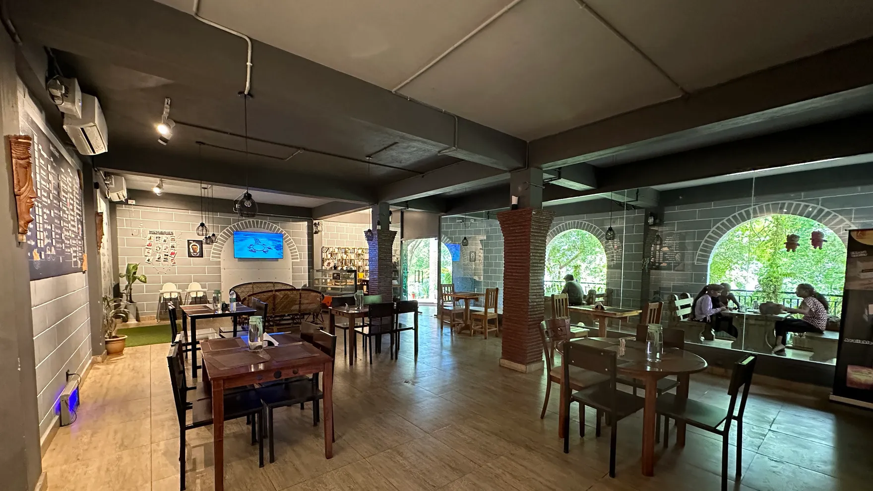 Cascade Cafe restaurant in Tiruchirappalli