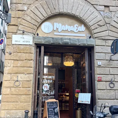 Mama Eat restaurant