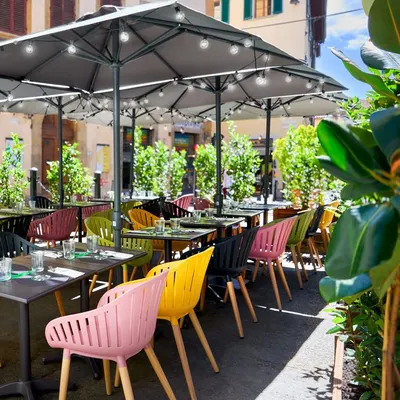New Bridge Pizza Club restaurant