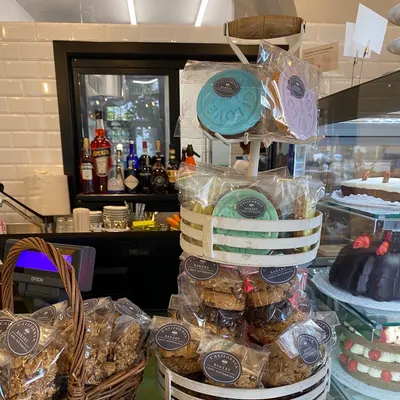 California Bakery restaurant