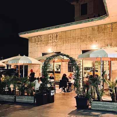 100% BIO restaurant