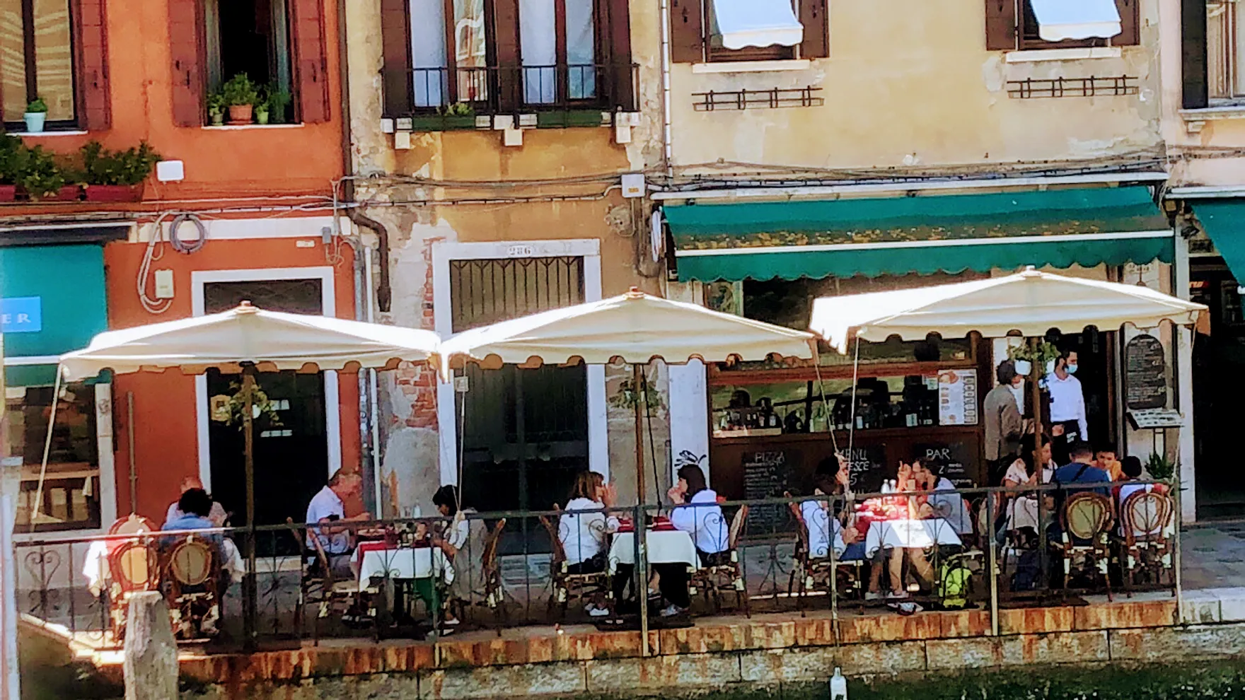 Hostaria Venexiana restaurant in 285