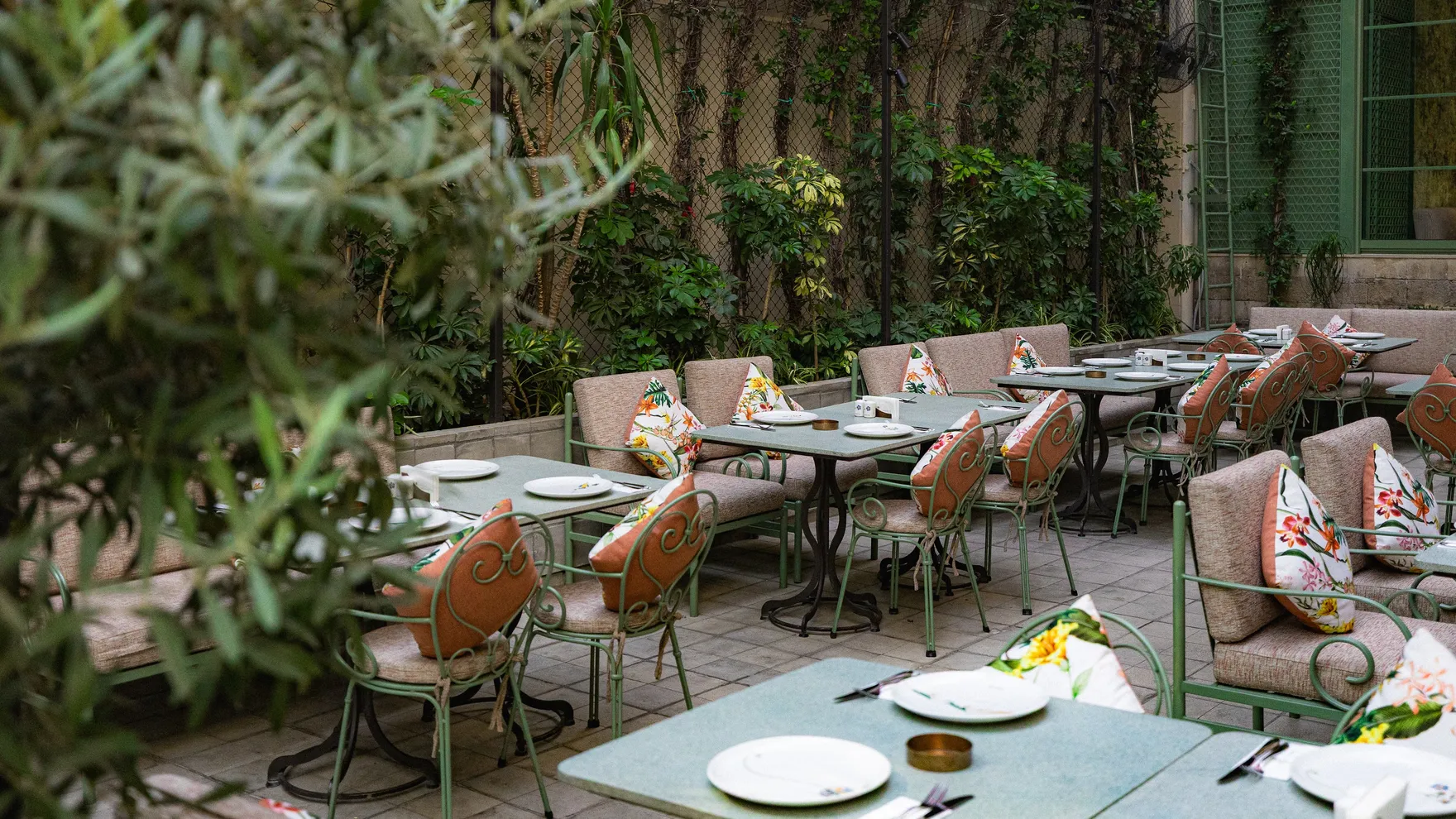 Mayrig restaurant in 282 Pasteur Street