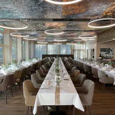 Rhistaurant restaurant