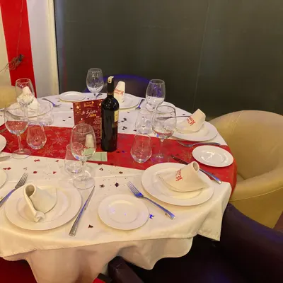Le Tapis Rouge by Little Norway restaurant