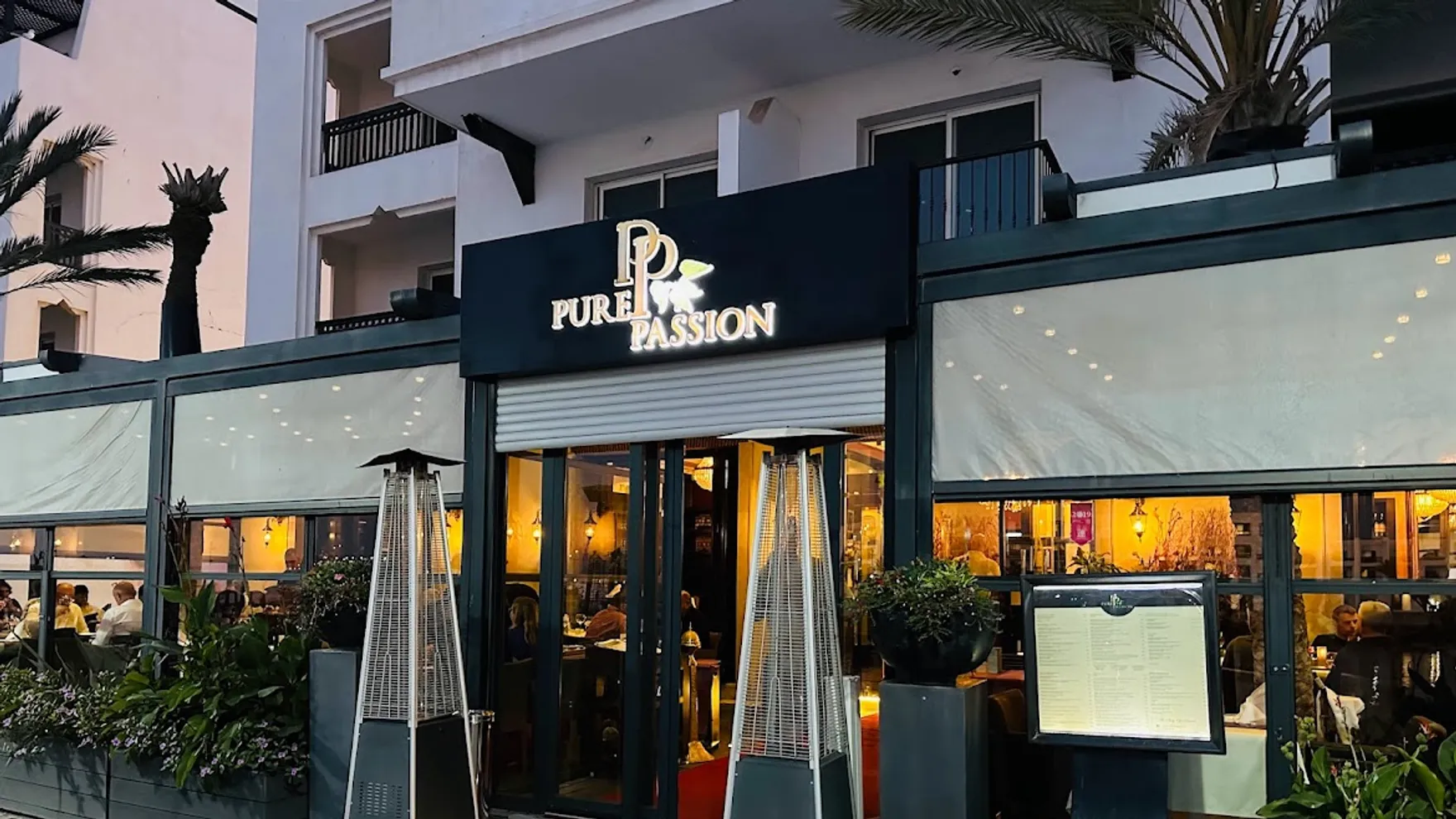 Pure Passion restaurant in Pure Passion، Résidence N°02 m1 Complexe Marina