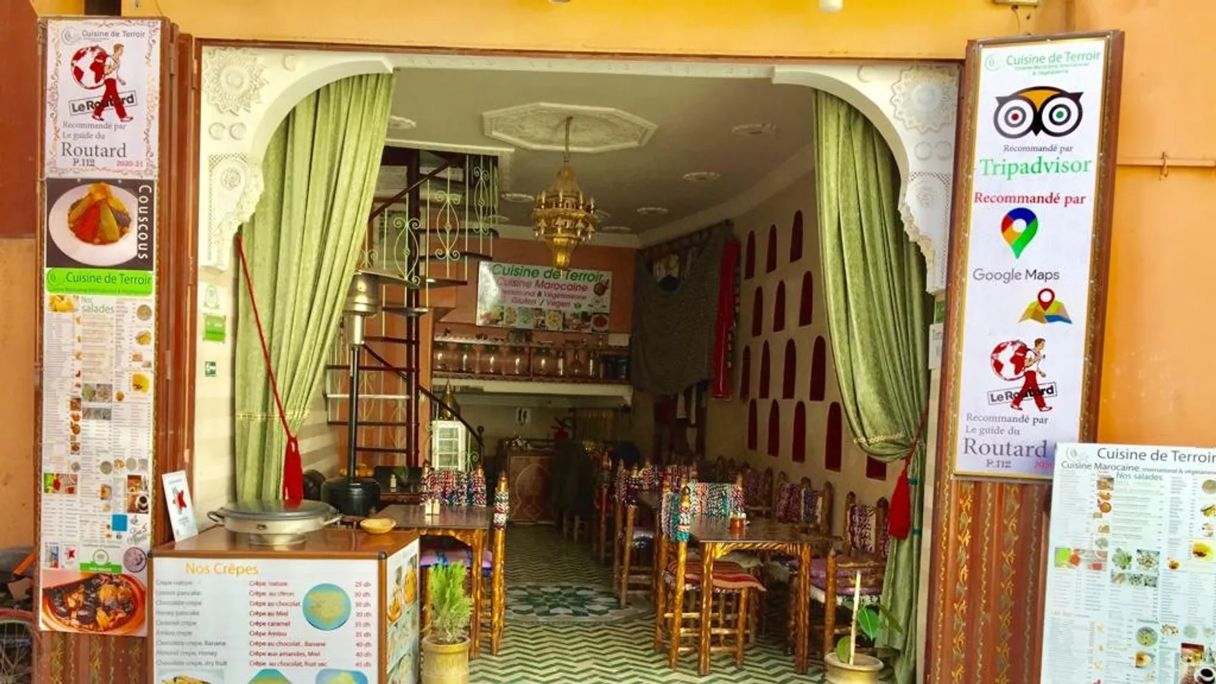Cuisine De Terroir restaurant in 118 Rue Kennaria