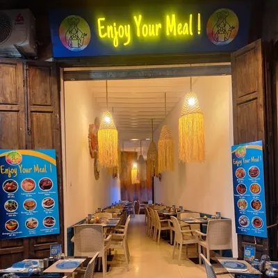 ENJOY YOUR MEAL VEGGIE LOVERS - Restaurant Végétarien Médina Marrakech restaurant