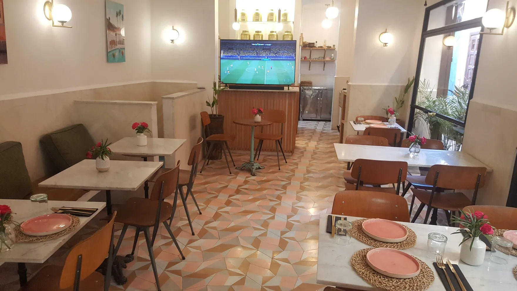 Le Mart restaurant in Kimakhine