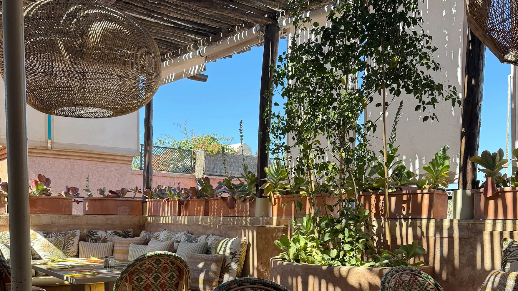 Naranj Libanese restaurant in 84 Rue Riad Zitoun el Jdid