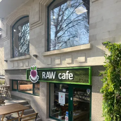 BIOrganic Raw Café restaurant