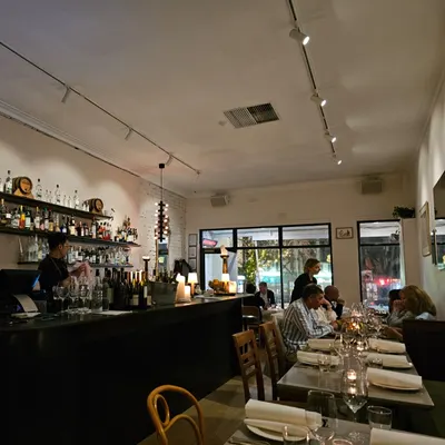 Astoria Bar Kè Grill restaurant