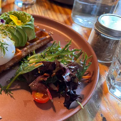 Avocado Moment Cafe restaurant
