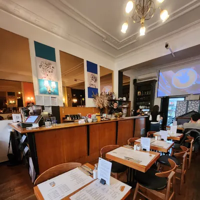 Cafe Segovia restaurant