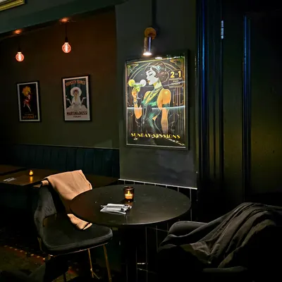 IVY Piano Bar restaurant