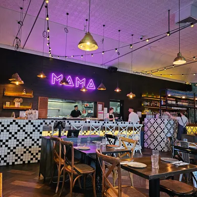 Mama Manoush restaurant