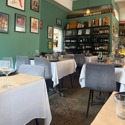 Mamma's Boy Trattoria restaurant