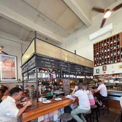 MoVida Next Door restaurant
