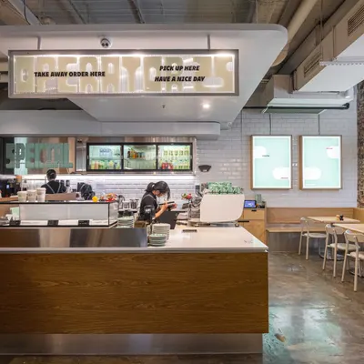 Operator25 restaurant