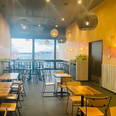 Roll'd Melbourne Airport T4 restaurant
