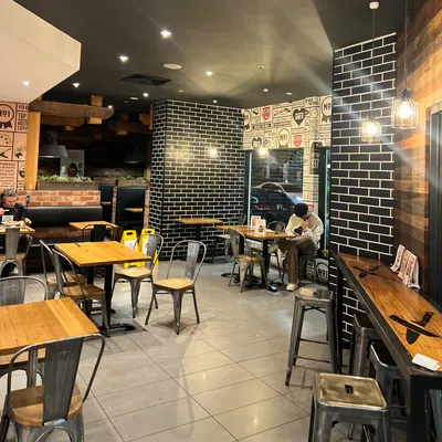 Schnitz Barkly Square restaurant