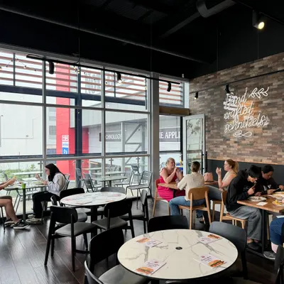Schnitz Chadstone Village restaurant