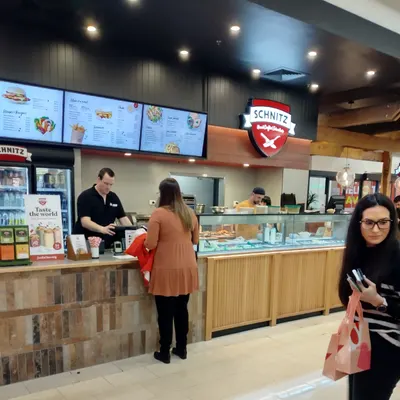 Schnitz Northland restaurant