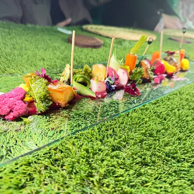 Shelanous restaurant
