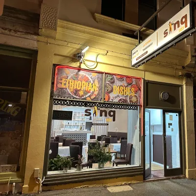 Sinq Foods restaurant