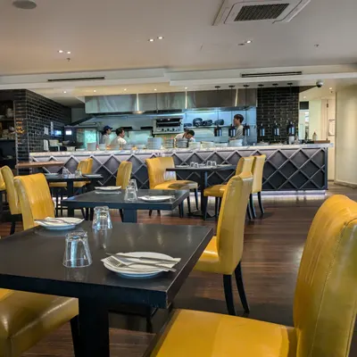 TAP831 restaurant