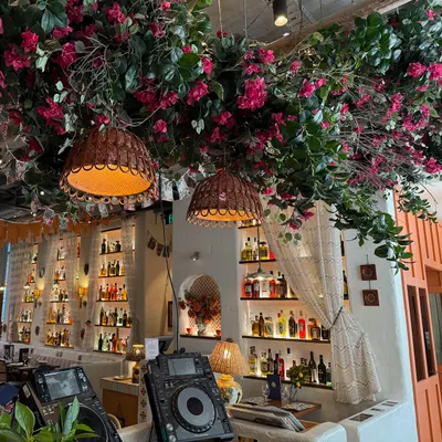 Tippy-Tay restaurant