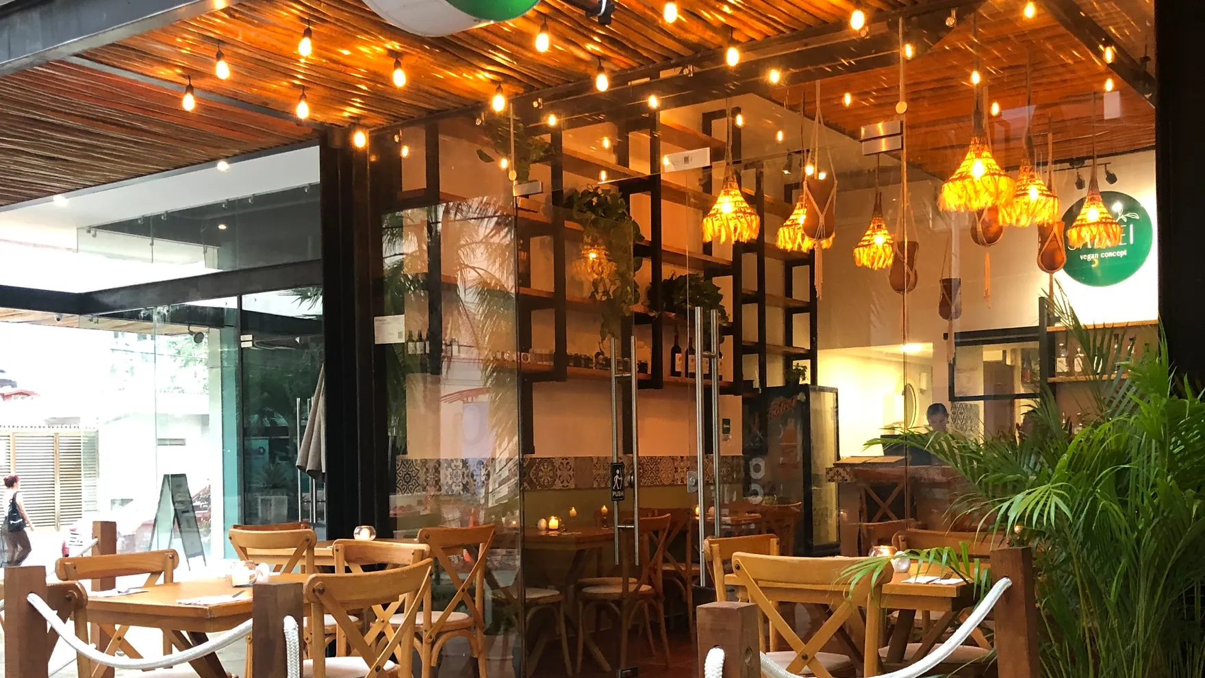 SALVEI vegan concept restaurant in 77720 Playa del Carmen