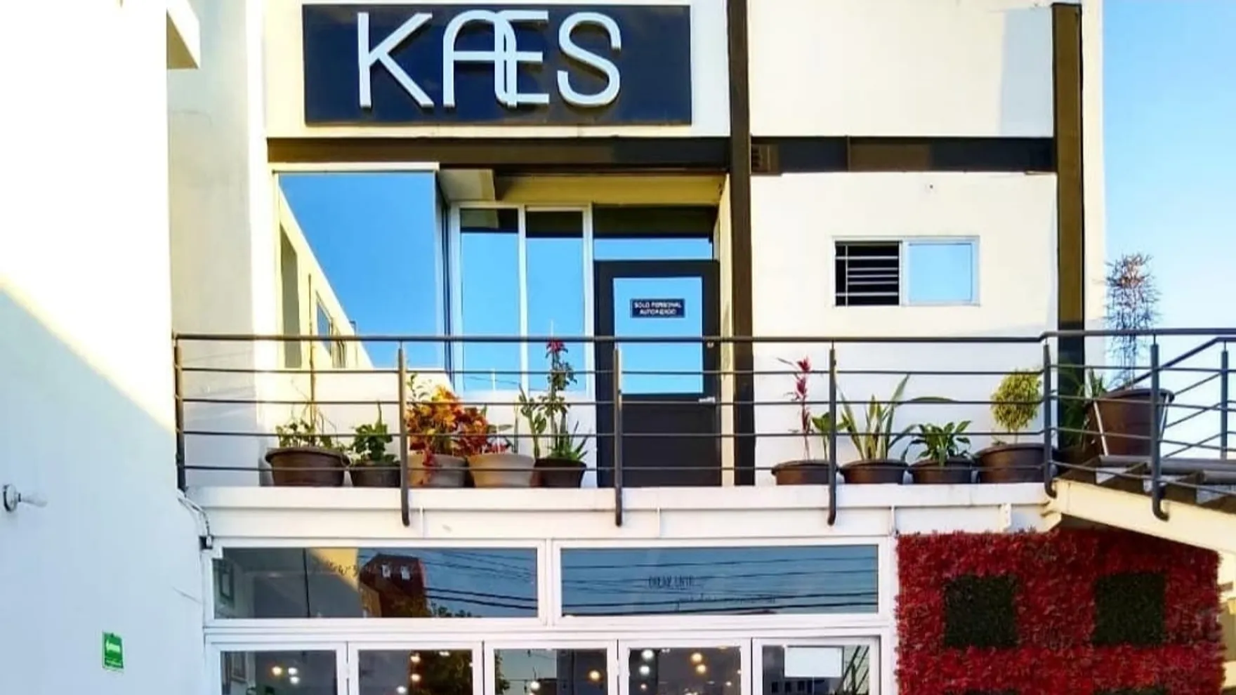 KAES Restaurante + Café restaurant in Sin.