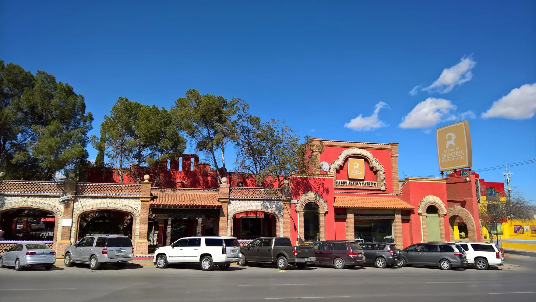 El Mesón Principal restaurant in Coah.