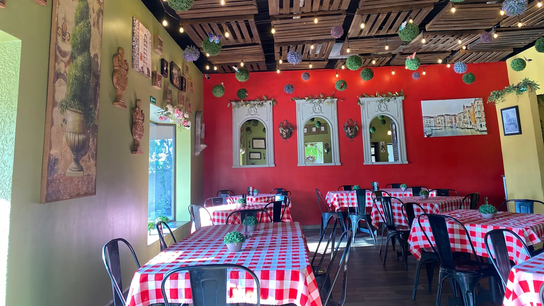 Italia Nostra restaurant in Coah.