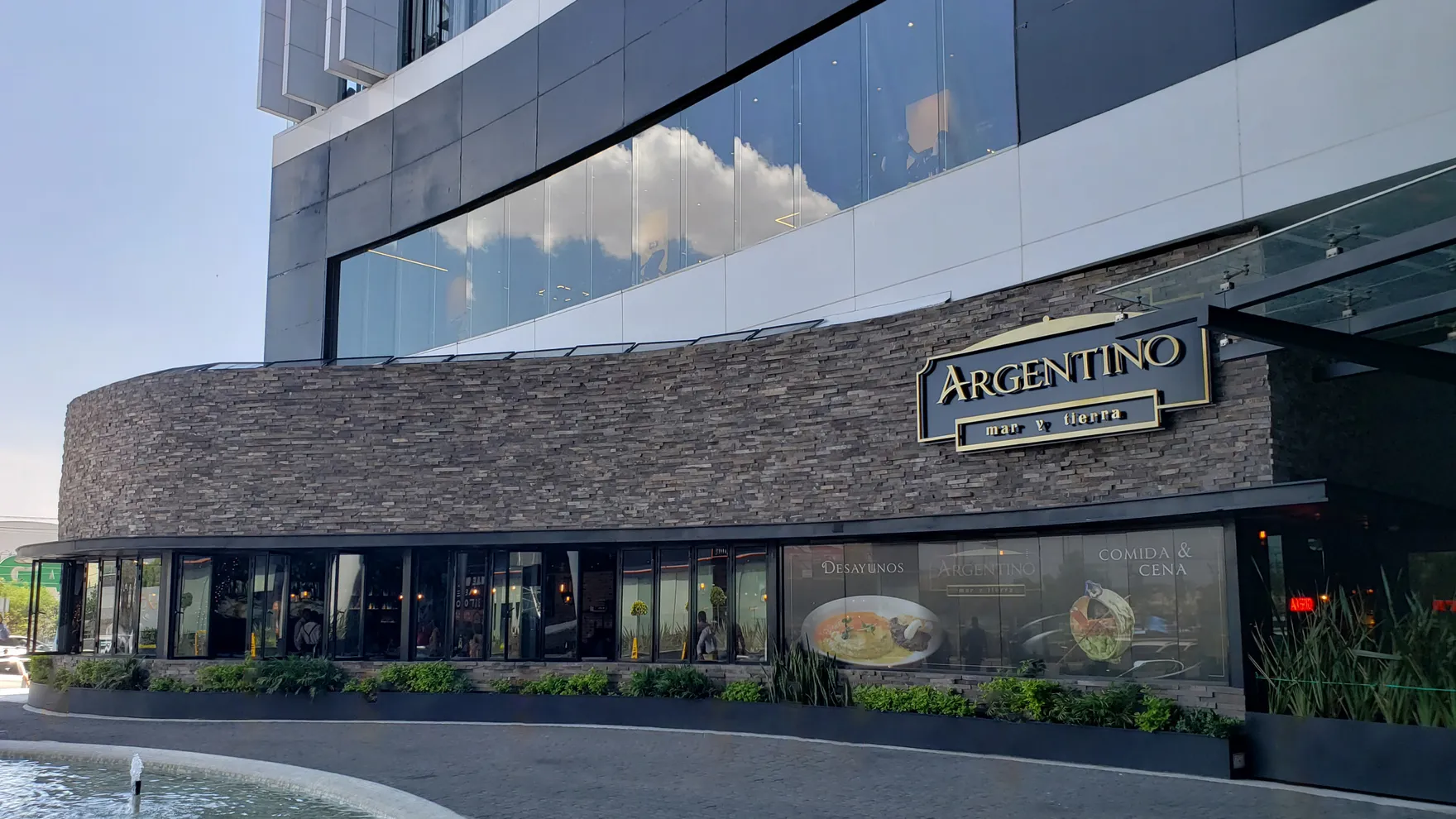 Argentino Mar y Tierra restaurant in S.L.P.