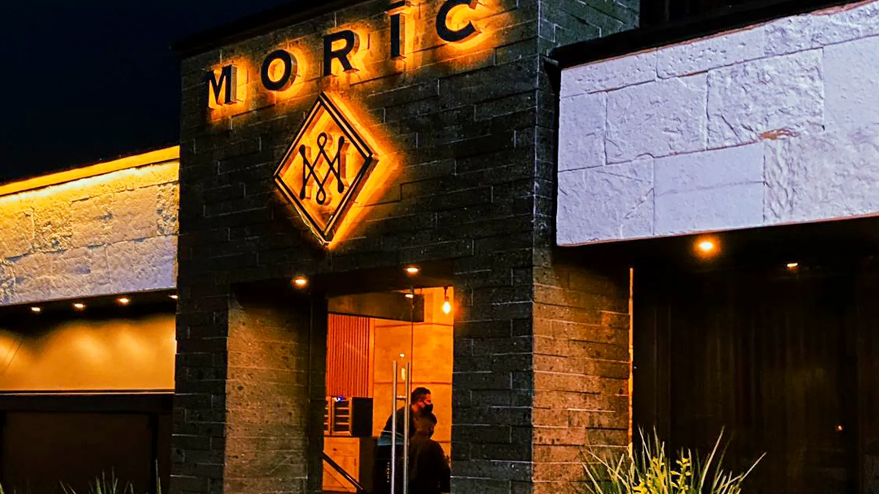 MORIC restaurant in Coah.