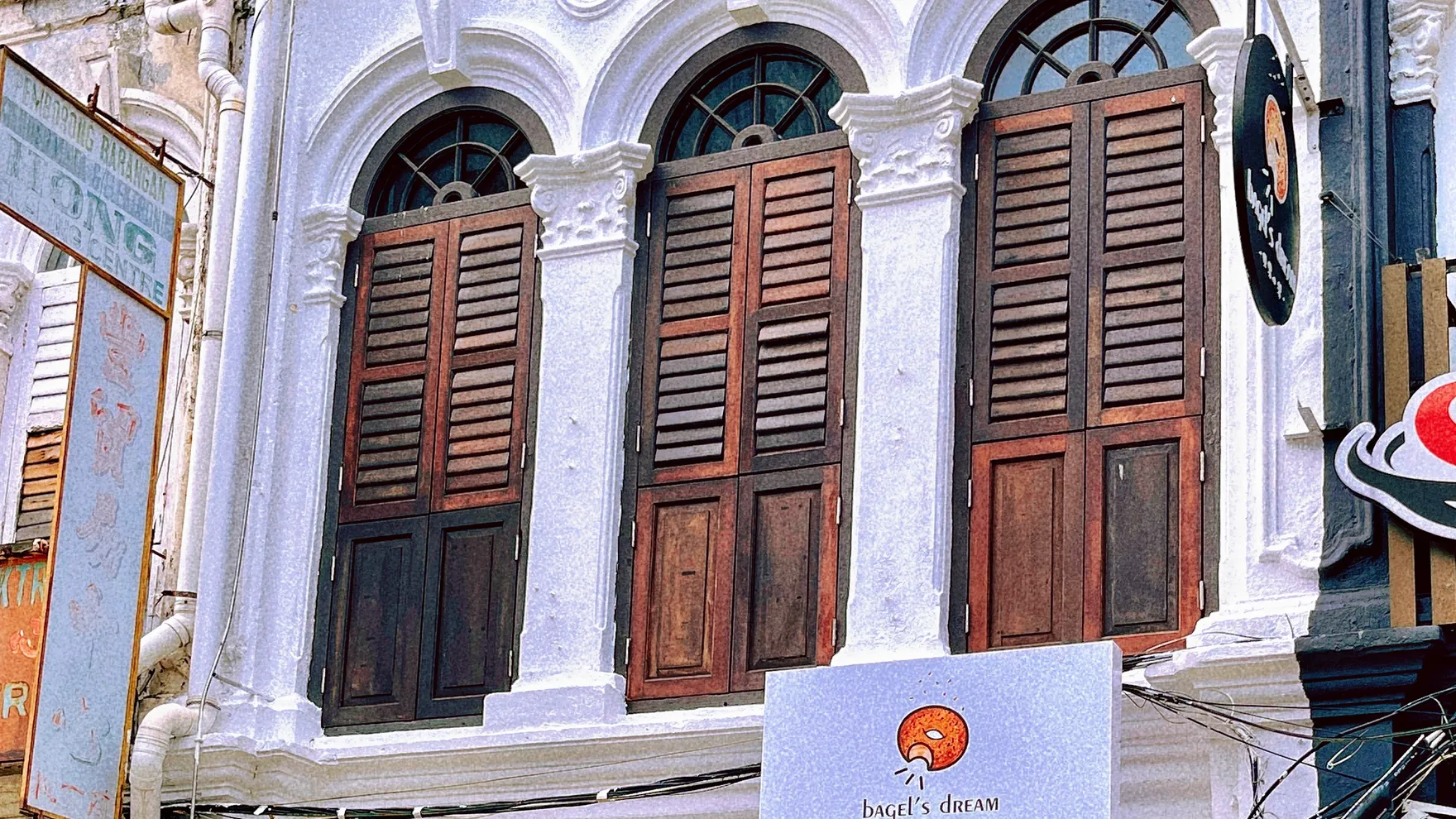 Bagel's Dream restaurant in 10100 George Town