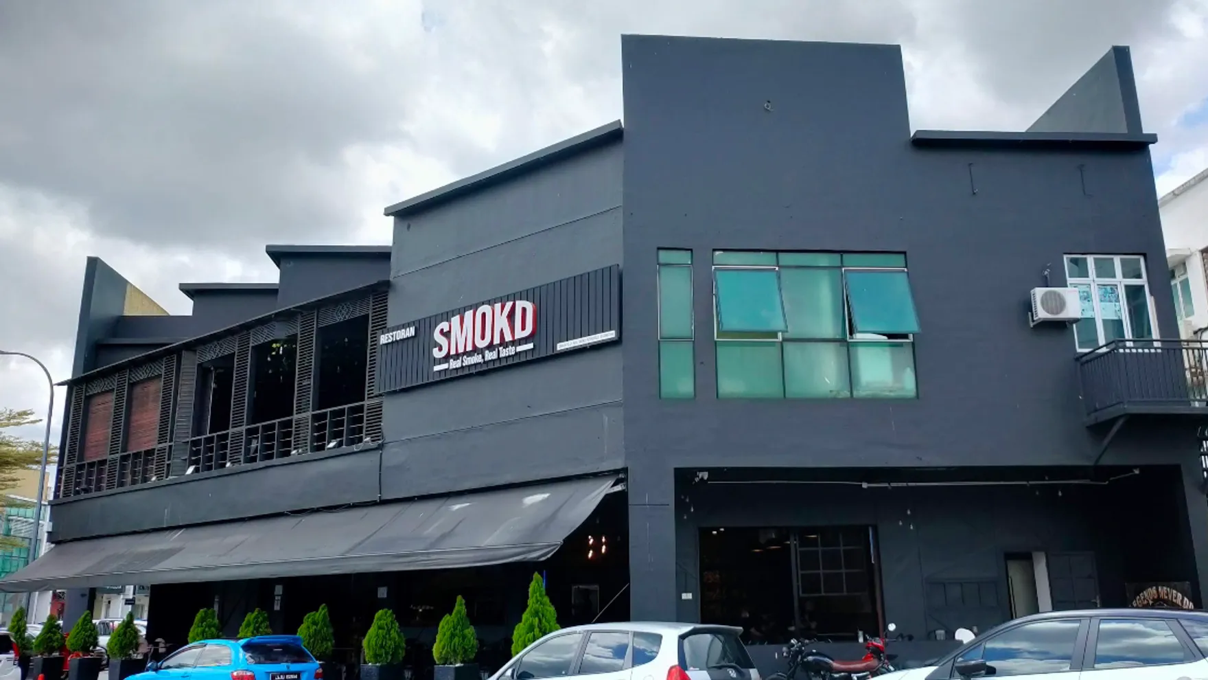 SmokdJB ( Muslim Owned ) restaurant in Johor