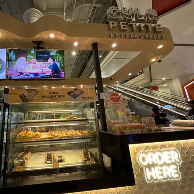 Gula Petite Subang Parade restaurant