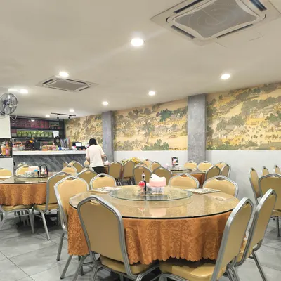 Neu Xinmin Vegetarian (Neu) Restaurant restaurant