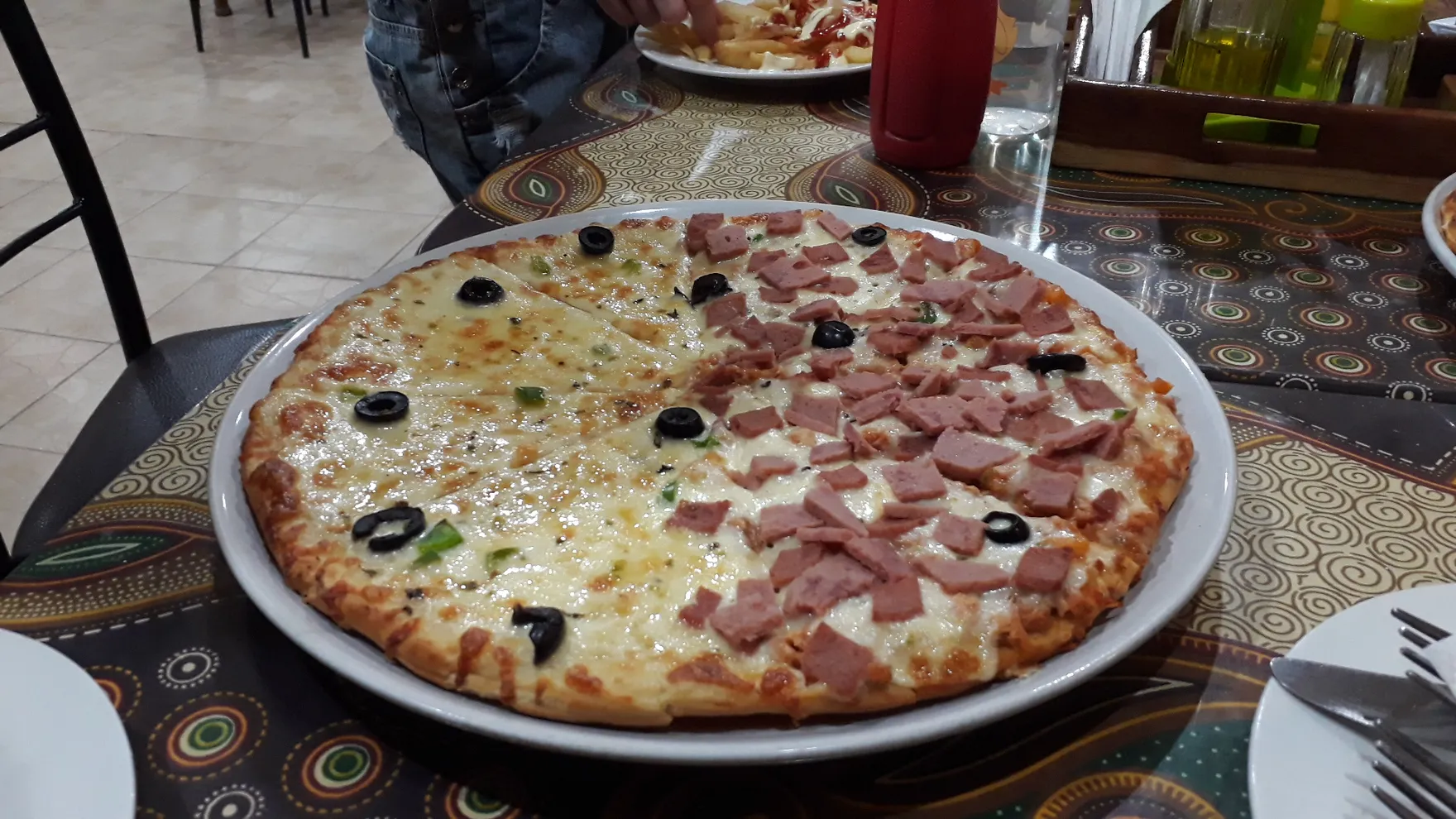 Cantinho da Pizza restaurant in Nampula