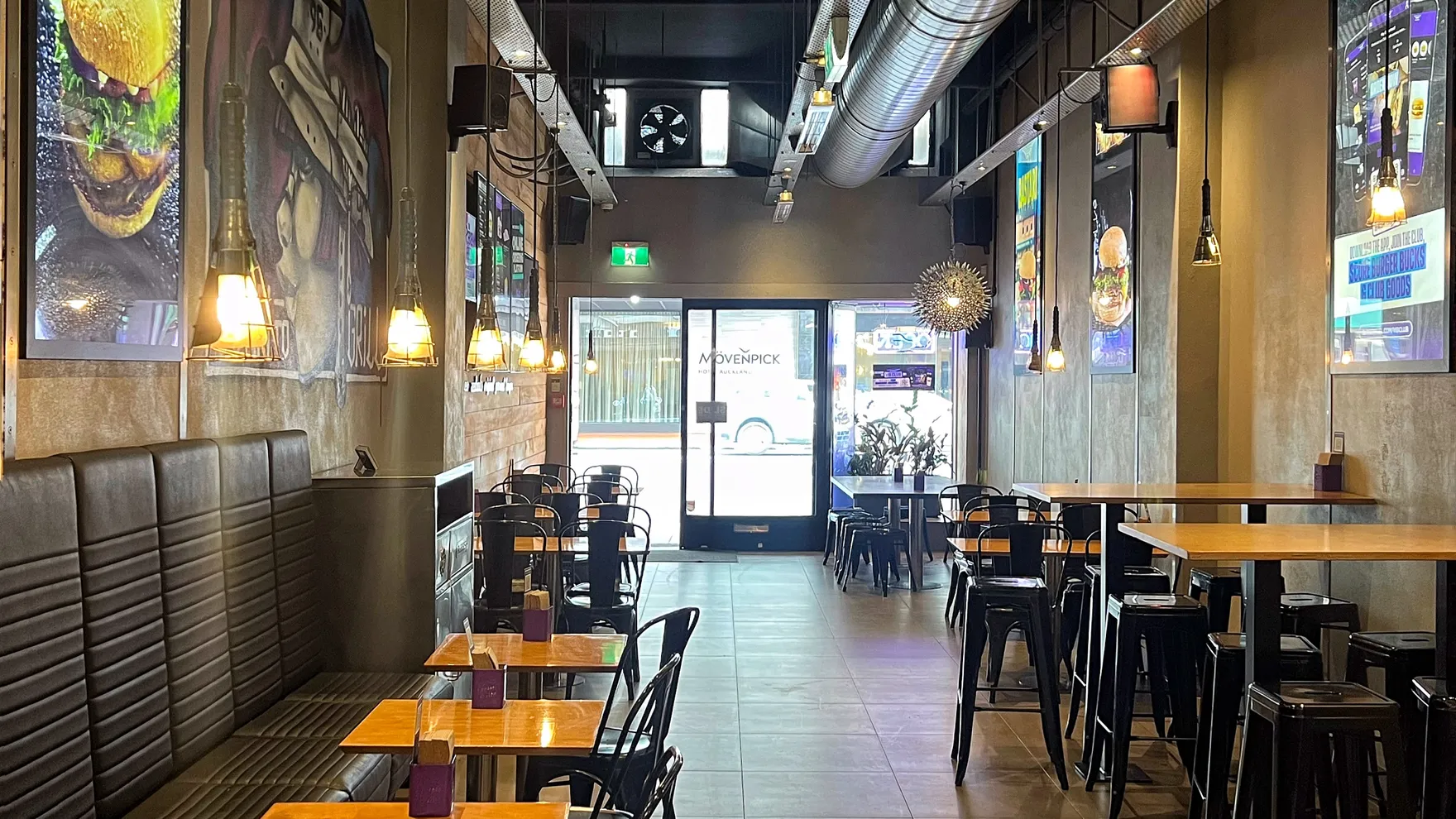 BurgerFuel Customs Street restaurant in Auckland CBD